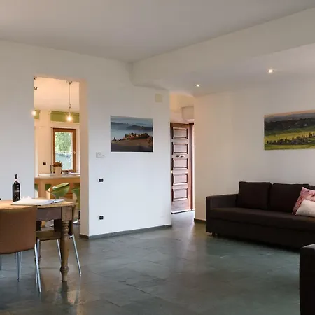 شقة Montalbuccio Maison With Pool سيينا