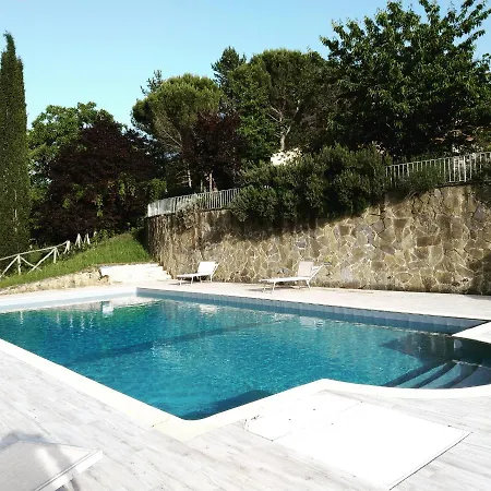 Montalbuccio Maison With Pool 아파트 시에나